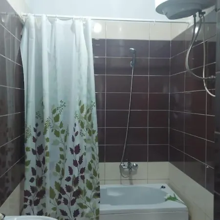 Appartamento Mia Luxury Near Park Tirana