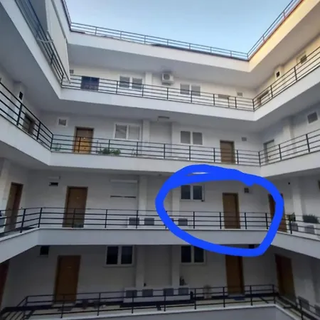 Appartamento Mia Luxury Near Park Tirana